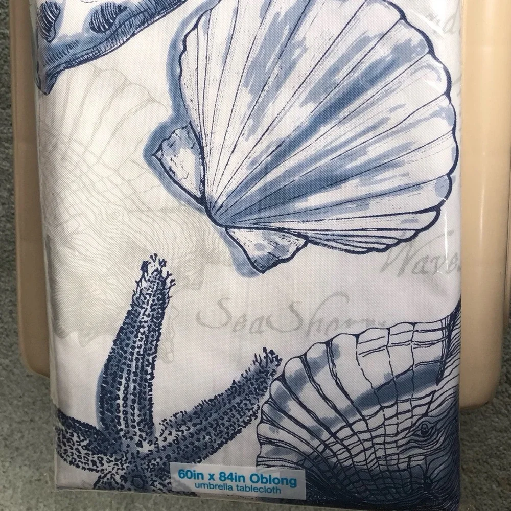 New, in original packaging, set of 3 outdoor vinyl umbrella tablecloths - Picture 6 of 7